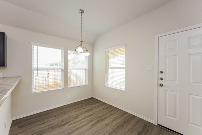 Building Photo - 9326 Somers Bend