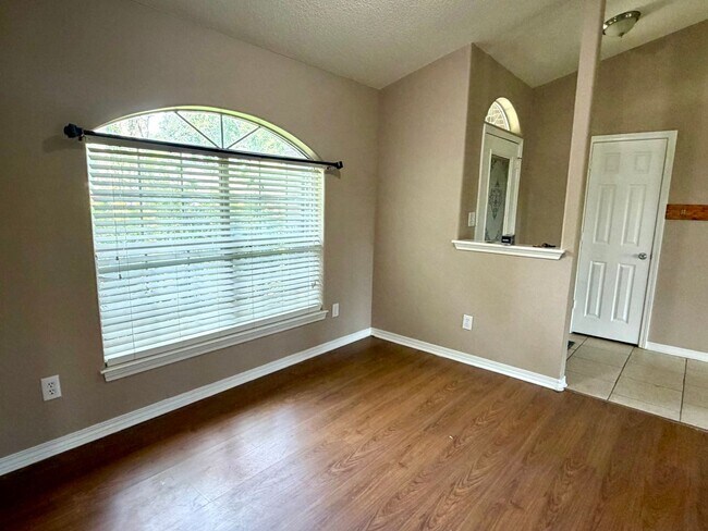 Building Photo - 4316 Bayou Ridge Dr