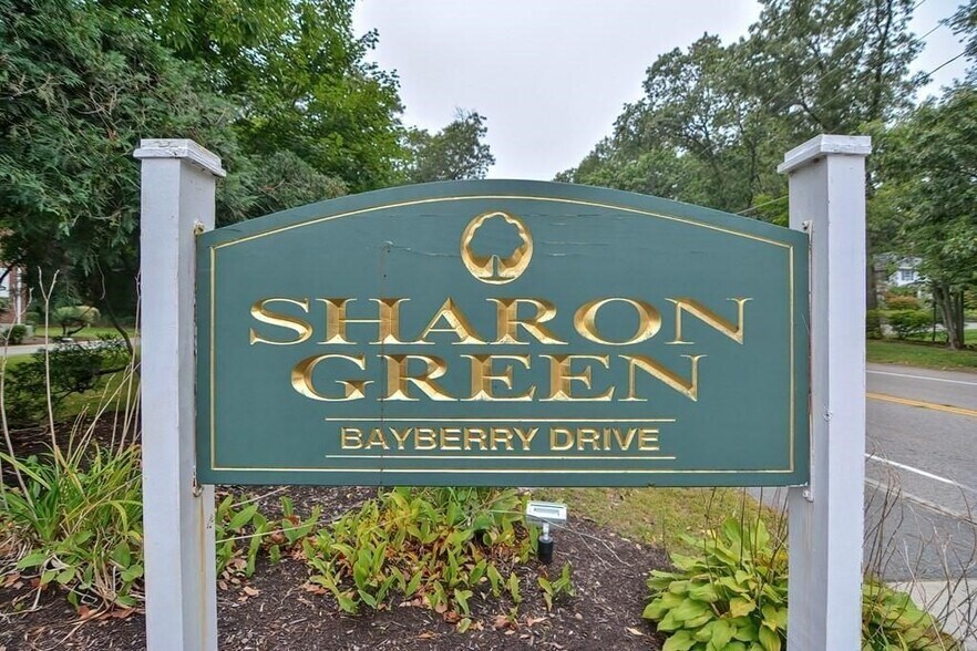 Building Photo - 19 Bayberry Dr