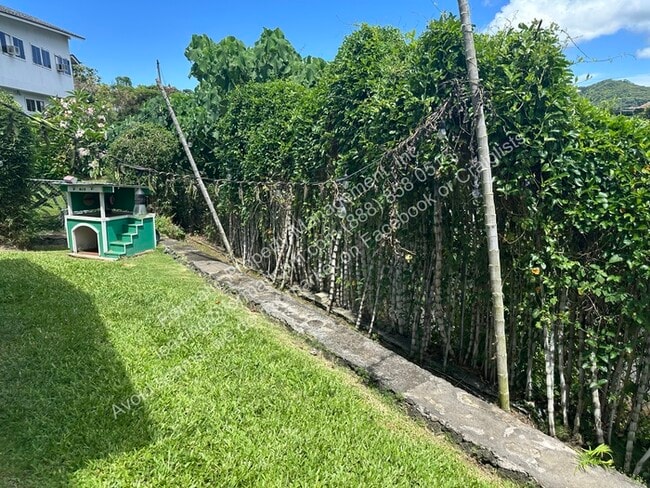 Building Photo - Charming 3-Bedroom Pet-Friendly Home with ...