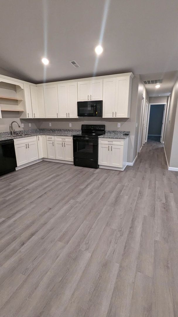 Building Photo - Brand-New Duplex – Available May 1, 2025!