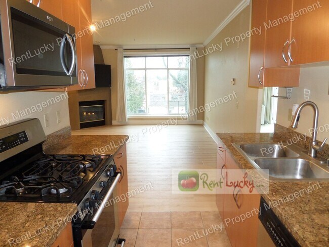 Building Photo - INCREDIBLE PRICE! Lovely CITY VIEW 2-Bedroom, 2 Bath Condo in Fremont Area w/Garage Parking!!