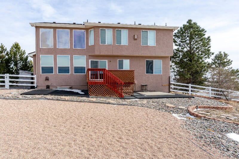 Building Photo - 11960 Conestoga Trail S