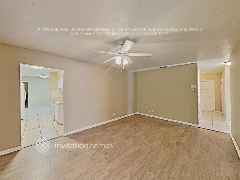 Building Photo - 12718 Sebring Blvd