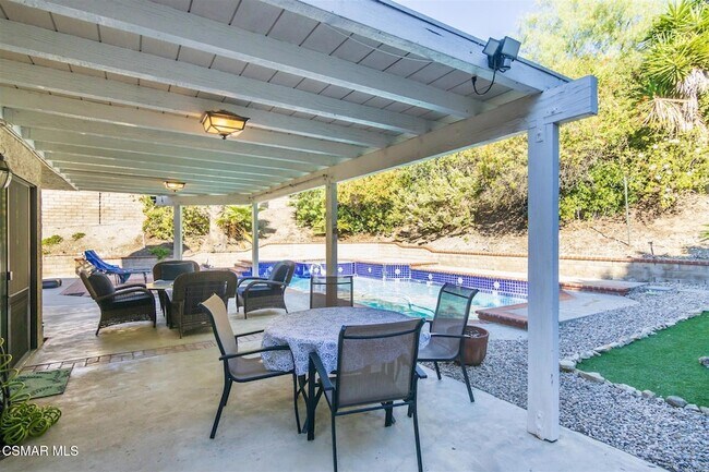 Building Photo - 2594 Ridgebrook Pl