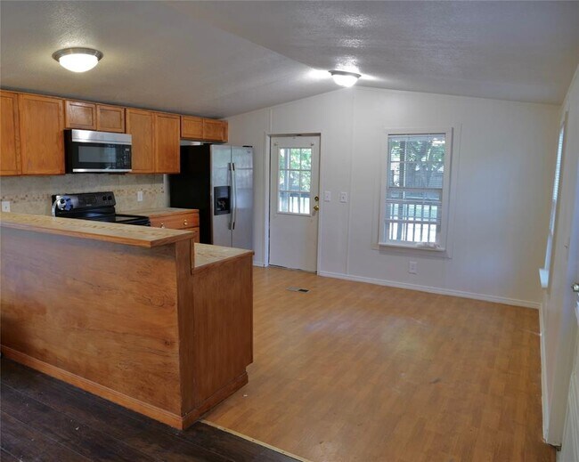 Building Photo - 1504 Citation Cir