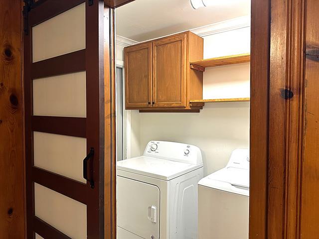 Building Photo - 605 Valle Vista Dr