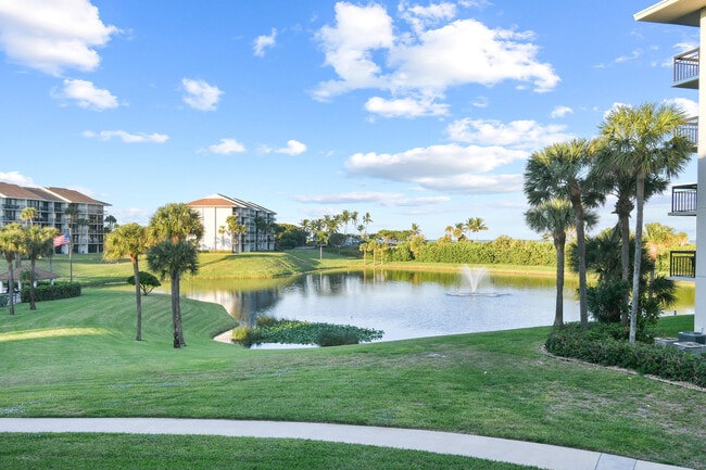 Building Photo - 501 S Seas Dr