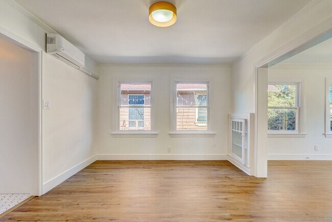 Building Photo - 2909 Cimarron St