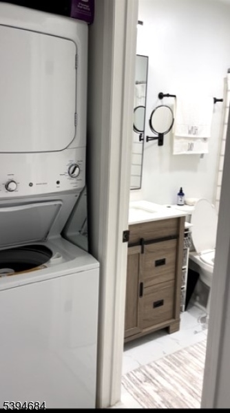 Building Photo - 131 Country Club Dr