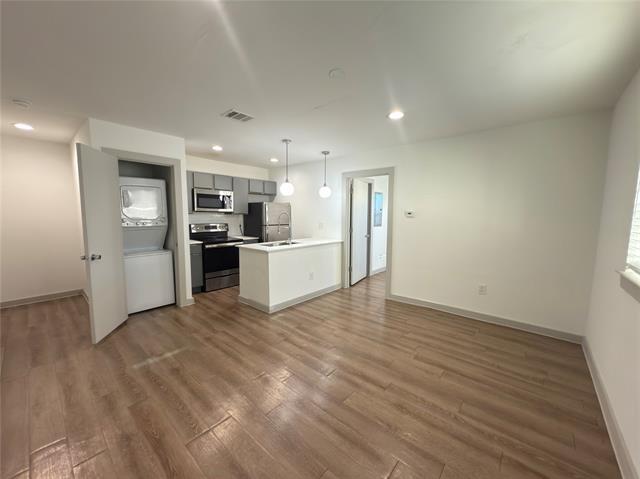 Building Photo - 4526 Munger Ave