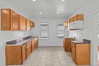 Building Photo - 50 Blake St