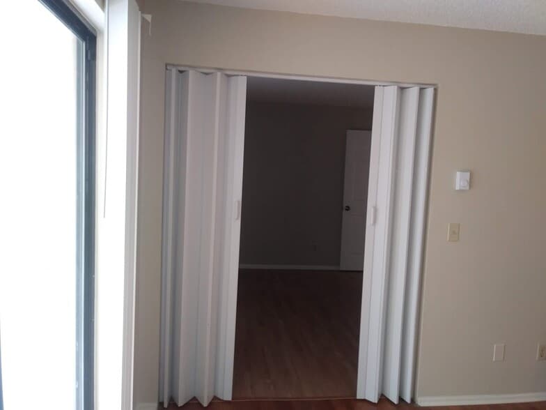 Building Photo - 14852 E Kentucky Dr