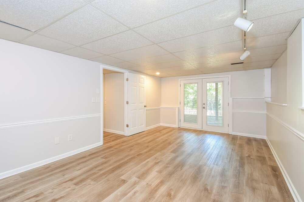 Building Photo - 4996 Shallow Ridge Rd NE