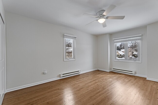 Building Photo - 8 Somerset Hills Village