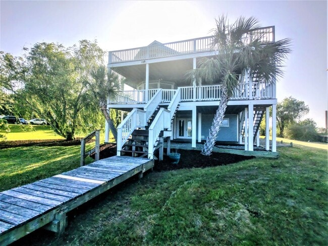 Building Photo - 158 Big Hammock Point Rd
