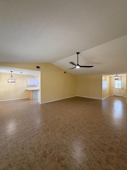 Building Photo - 6952 Cotton Boll Ln