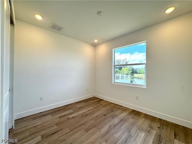 Building Photo - 2914 SW 5th St