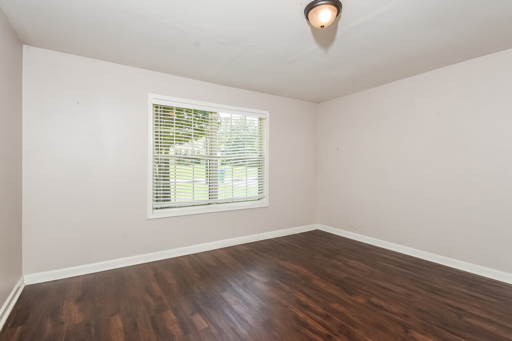 Building Photo - 3105 Brookfield Dr SW