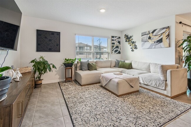 Building Photo - 3139 Silver Date Dr