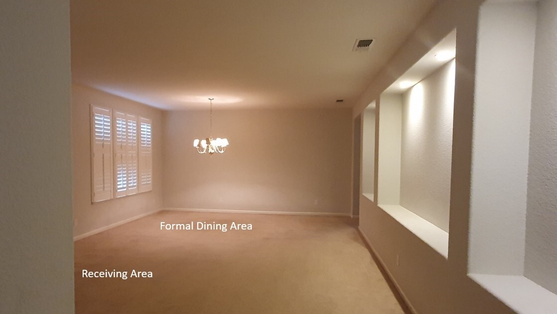 Building Photo - 2540 Crescent Way