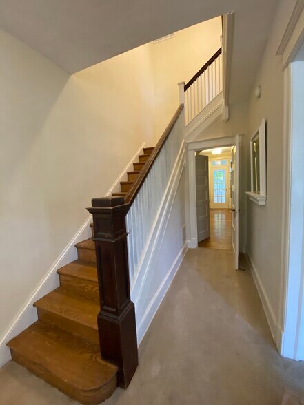 Building Photo - 3916 4th St NW