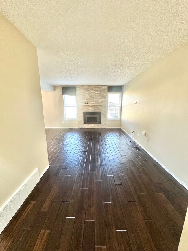 Building Photo - Beautiful home on Sausalito for rent!