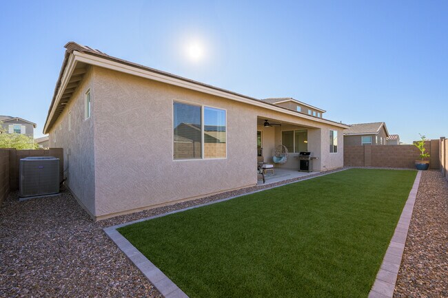 Building Photo - 9735 E Carr Peak Trl