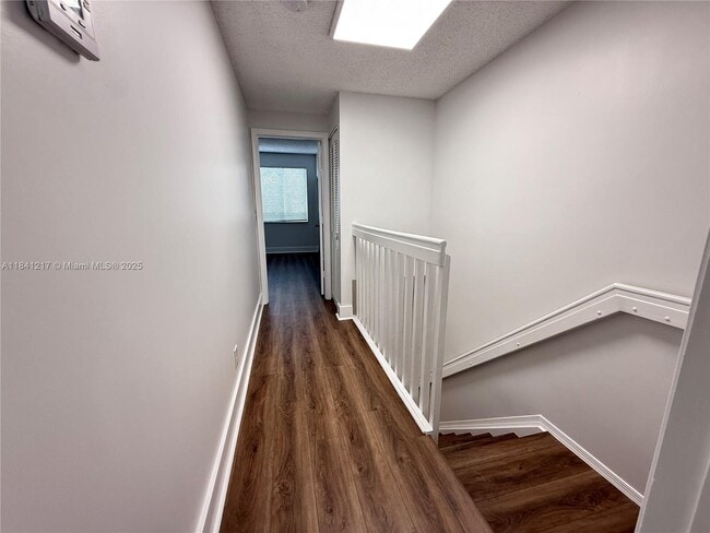 Building Photo - 16736 Hemingway Dr