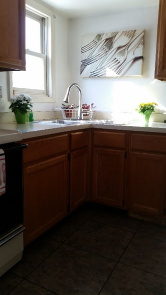 Building Photo - 288 E 1st St