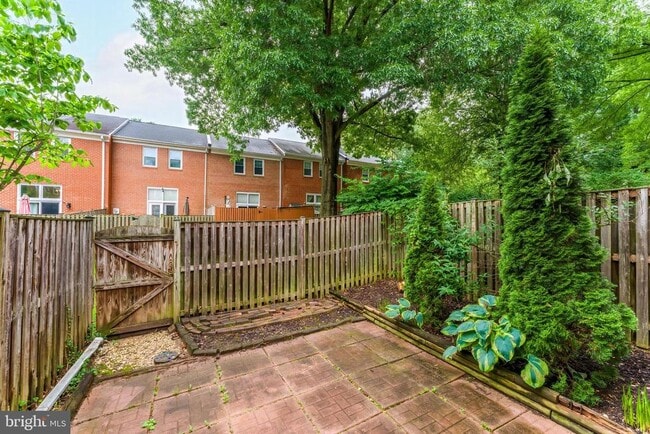 Building Photo - 2331 Harleyford Ct