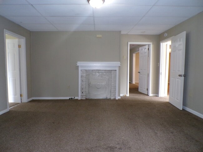Building Photo - 7417 Belgium Ave