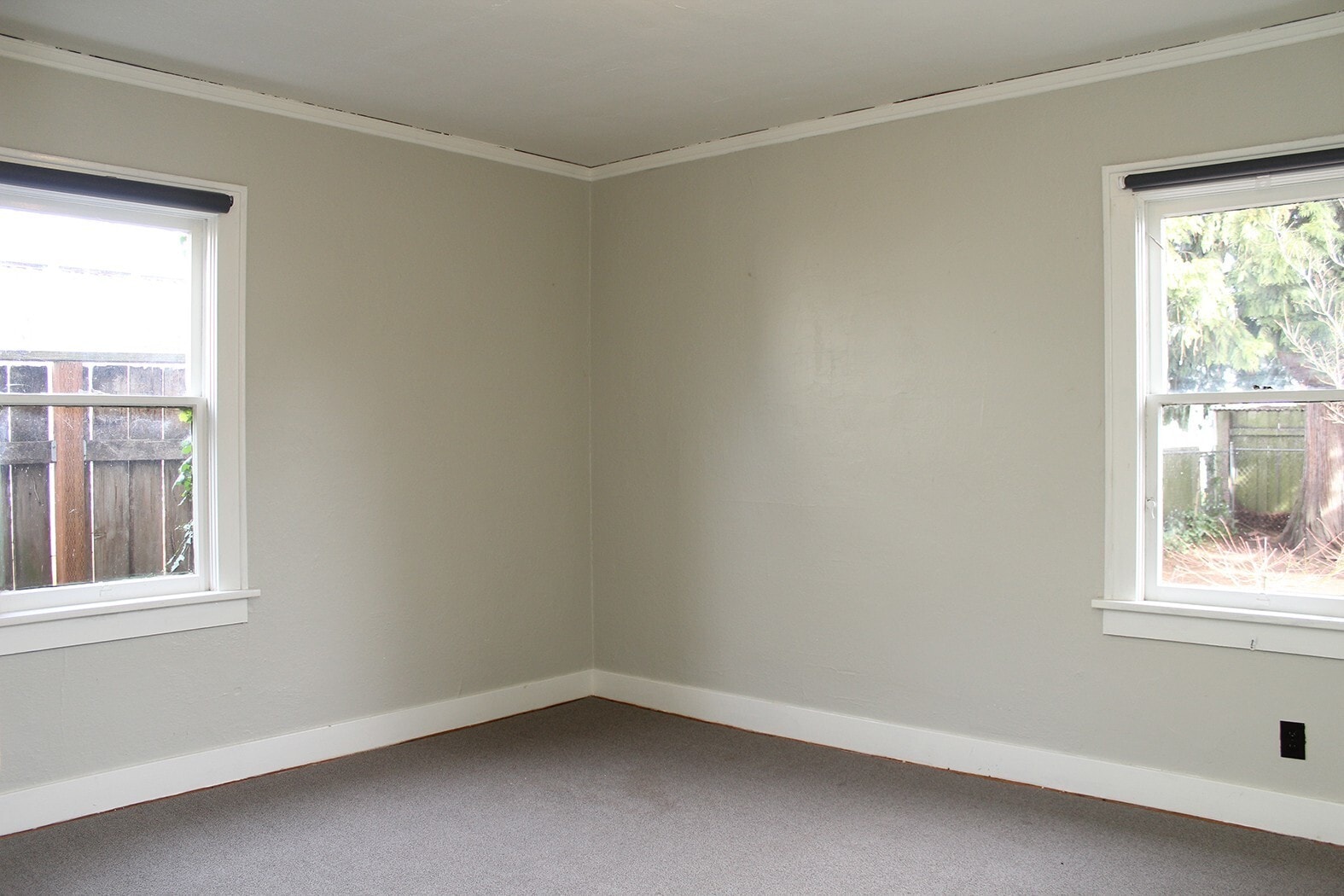 Building Photo - 3620-3628 NE 45th Ave