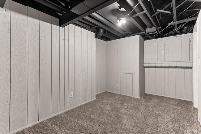 Building Photo - 5317 Fairway Ln