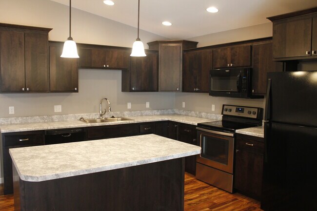Kitchen - 203 Dogwood Ave