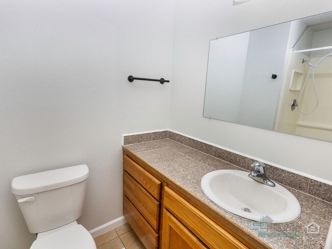 Building Photo - February Move-In Special: Charming 4-Bedroom Keizer Home Close to Everything