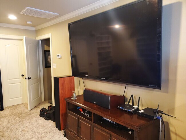 Building Photo - 416 Dogwood S Ln