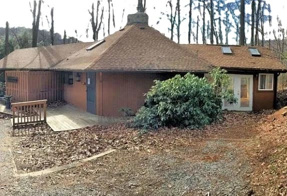 Building Photo - 6264 Bearwallow Mountain Rd