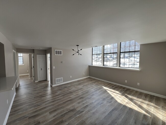 Building Photo - 15 Prospect St