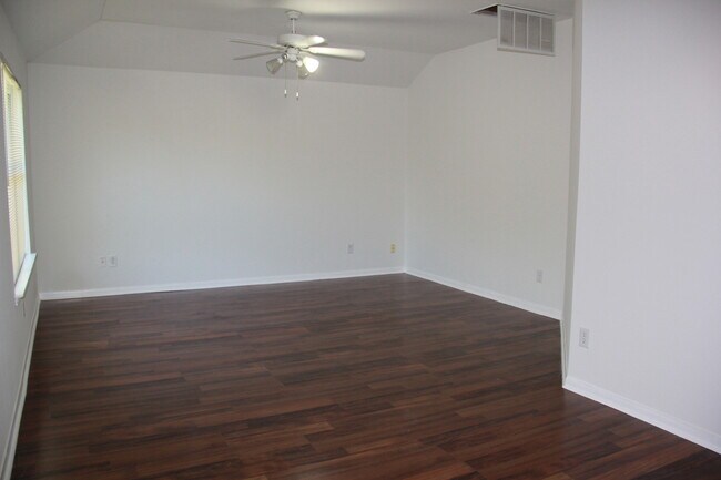 Building Photo - NORTH -   Harris Ridge SBDV