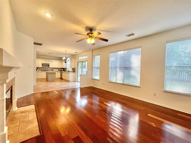 Building Photo - 11 Dalea Pl