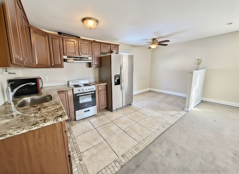 Building Photo - 495 Morris Dr