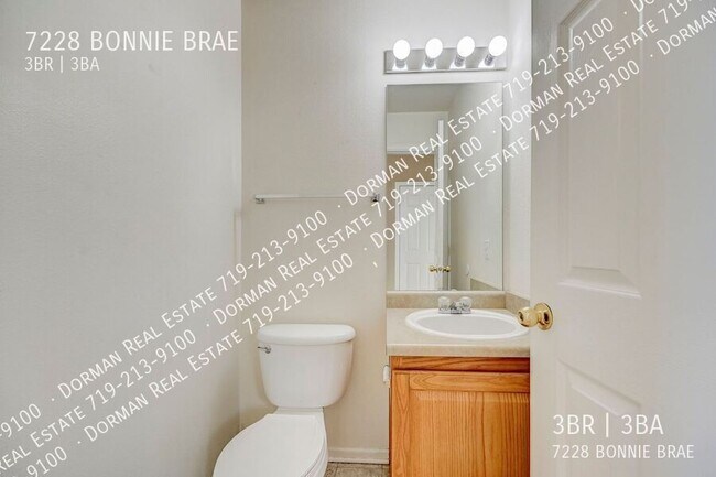 Building Photo - 7228 Bonnie Brae Ln