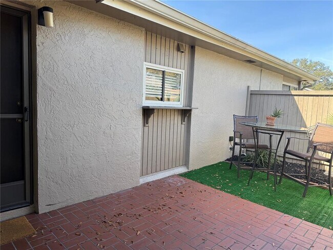 Building Photo - 8608 Lake Isle Dr