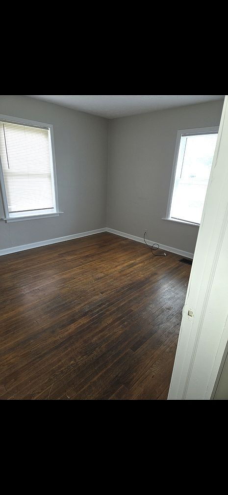 Building Photo - Single Family Home