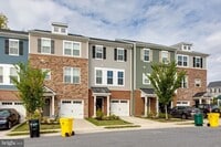 Building Photo - 1922 Red Jasper Rd