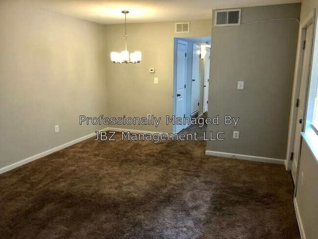 Building Photo - 1625 Ingleside Ave