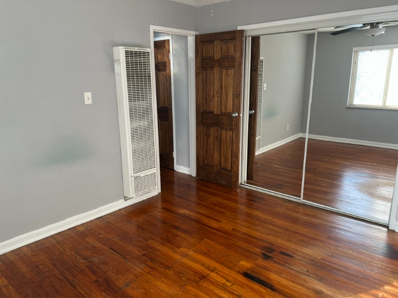 Building Photo - 2519 Indianola Ave