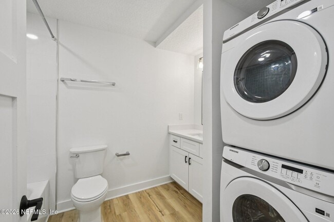 Building Photo - 3165 Creighton Forest Dr