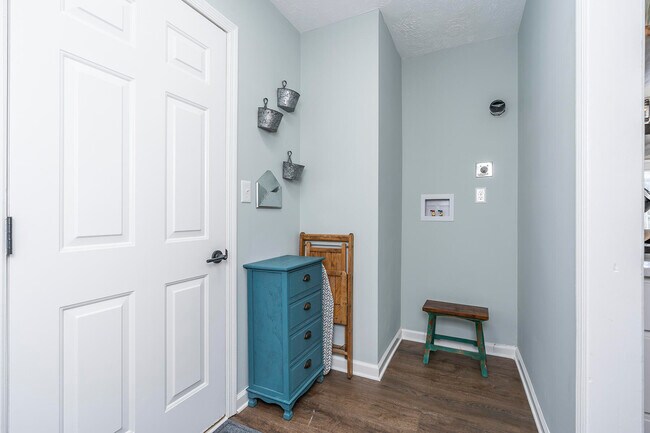 Building Photo - 4213 Kensington Garden Ct